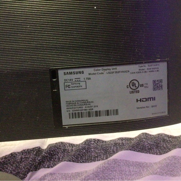 Samsung S24D330H 24" Full HD Monitor - Black (LS24D330HSL/ZA) - Picture 4 of 6